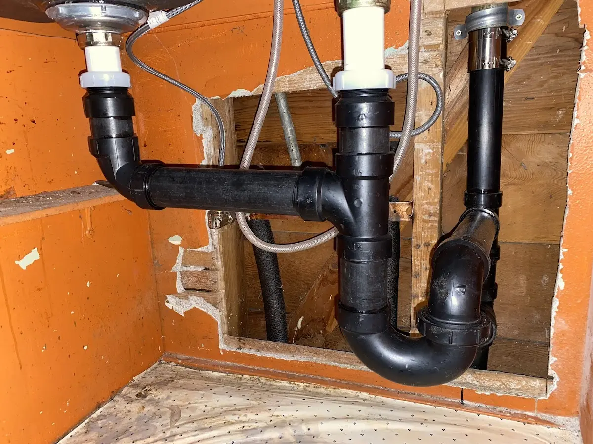 Professional Pipe Bursting equipment and tools on the job in New Baltimore
